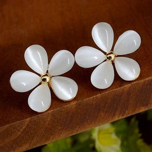 New Fashion Simulated Pearls Pendientes Bijoux Angel Wings Leaf Feather Flowers Stud Earrings For Women Wedding Jewelry Brincos